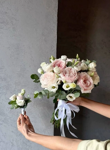 Букет невесты «Виолетта» от интернет-магазина цветов в 