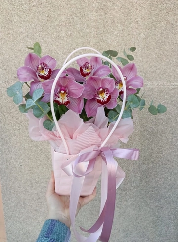 Композиция &laquo;Барби&raquo; от интернет-магазина цветов в 