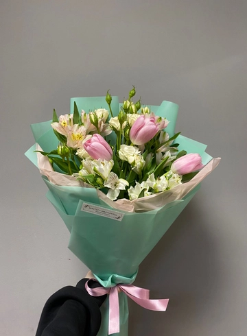 Букет «Легкость» от интернет-магазина цветов в 