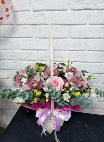 Композиция с орхидеями «Цветочный вок» от интернет-магазина цветов в 